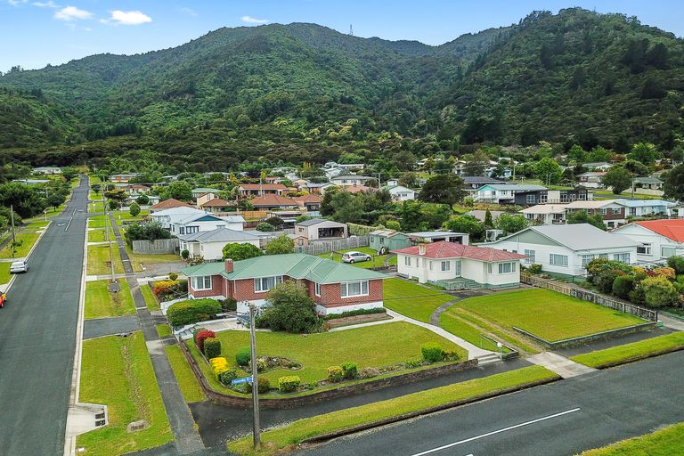 Photo of property in 11 Brick Street, Te Aroha, 3320