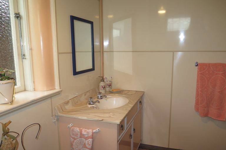 Photo of property in 20 Campbell Street, Maori Hill, Timaru, 7910