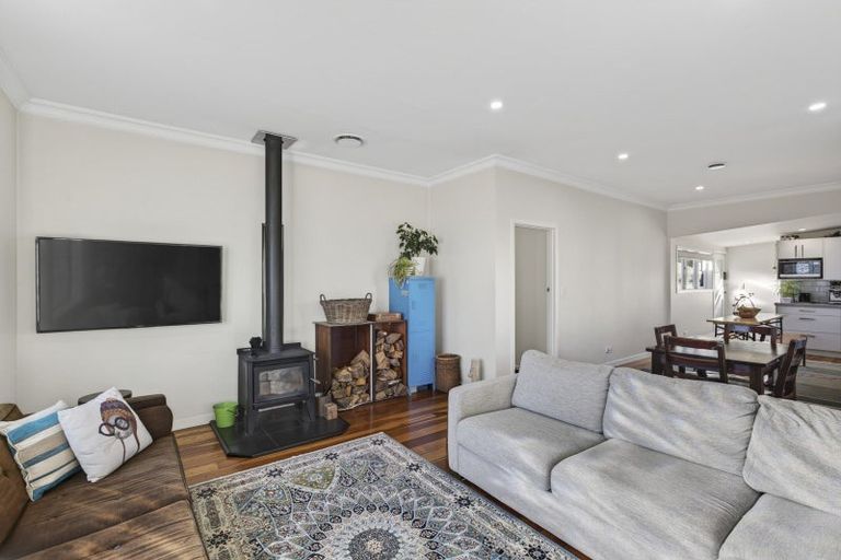 Photo of property in 83 Tukapa Street, Westown, New Plymouth, 4310