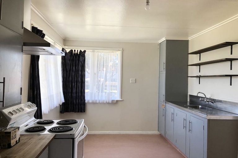 Photo of property in 87 Harper Street, Gonville, Whanganui, 4501
