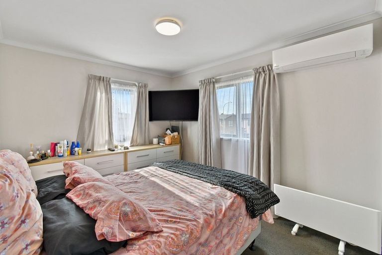 Photo of property in 76 Kaimoana Street, Weymouth, Auckland, 2103