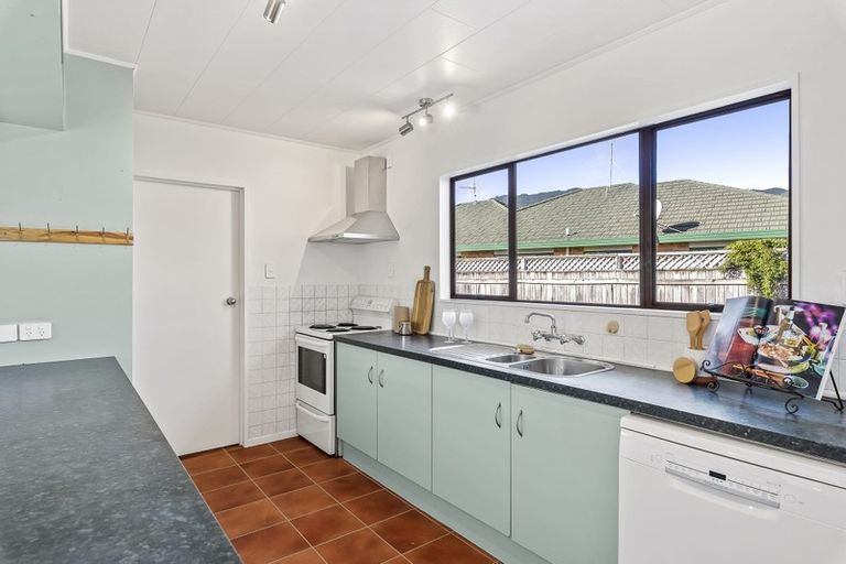 Photo of property in 57 Andrew Street, Waikanae, 5036