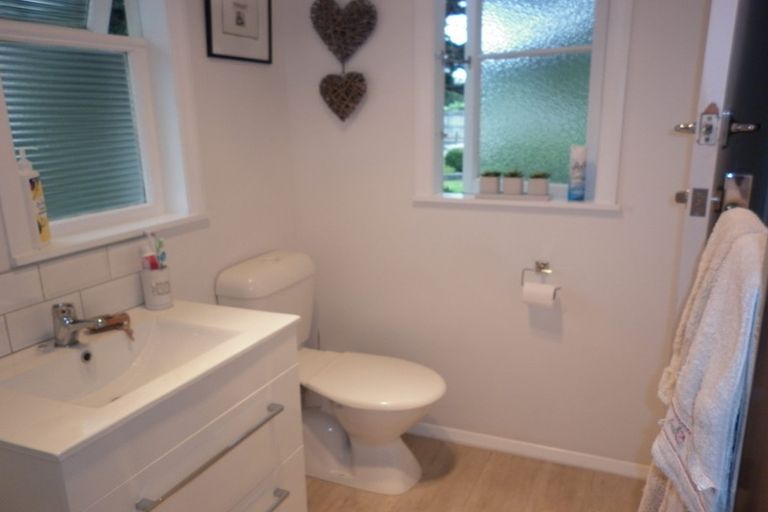 Photo of property in 21 Philip Street, Carterton, 5713