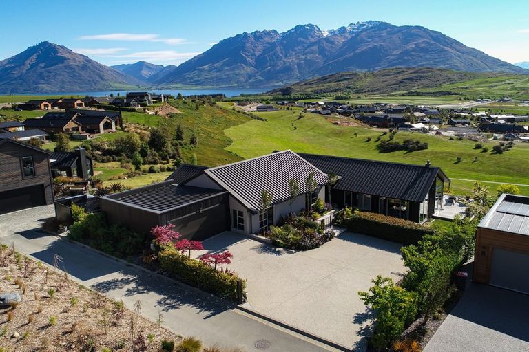 Photo of property in 5 Kintyre Court, Jacks Point, Queenstown, 9371