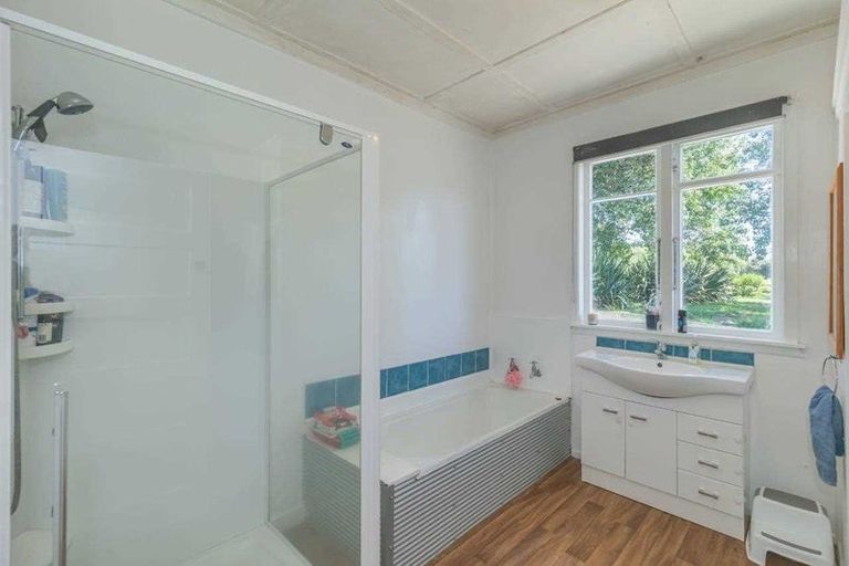 Photo of property in 328 Hokio Beach Road, Hokio Beach, Levin, 5571