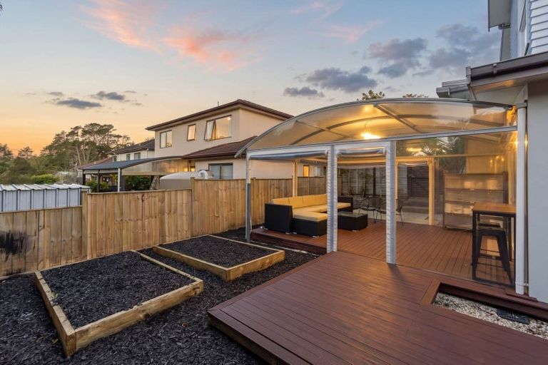 Photo of property in 124 Kyle Road, Greenhithe, Auckland, 0632