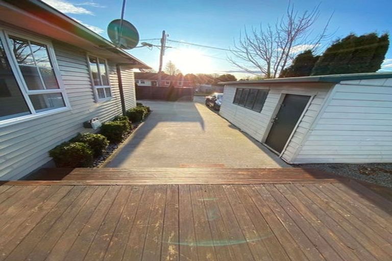 Photo of property in 176a Langdons Road, Northcote, Christchurch, 8052