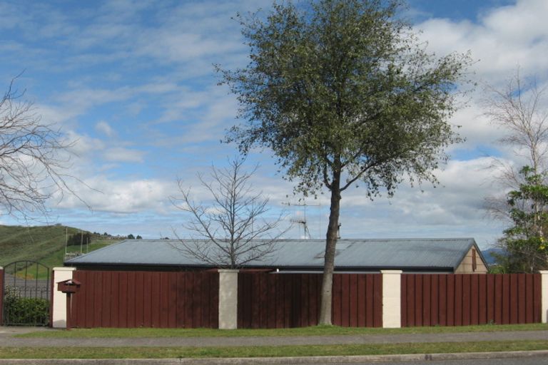 Photo of property in 72 Osprey Drive, Welcome Bay, Tauranga, 3112