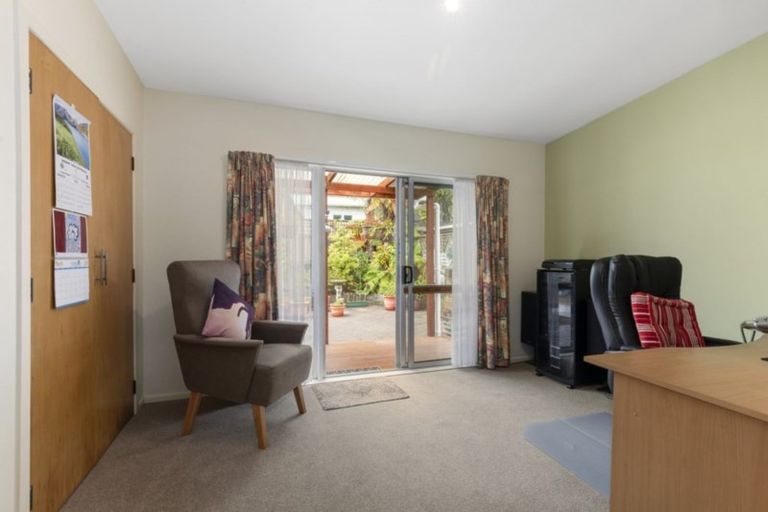 Photo of property in 111 Thomas Street, Stokes Valley, Lower Hutt, 5019