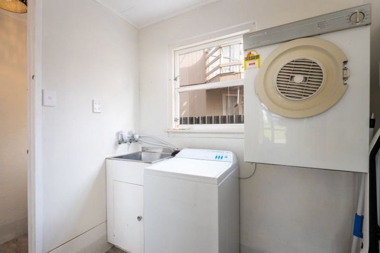 Photo of property in 100 Eighth Avenue, Urenui, 4377