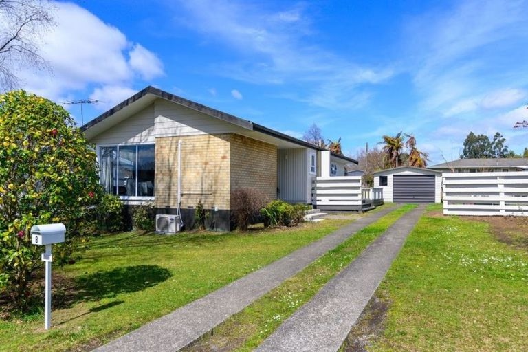 Photo of property in 8 Beryl Place, Pukehangi, Rotorua, 3015