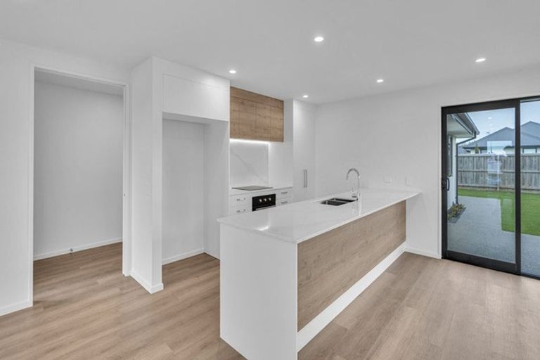 Photo of property in 5 Stackwood Avenue, Woodend, 7610