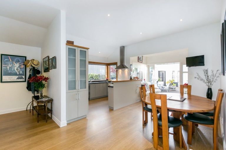 Photo of property in 28 France Road, Bluff Hill, Napier, 4110