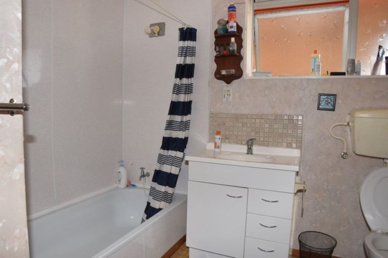 Photo of property in 30 Newbie Place, Heidelberg, Invercargill, 9812