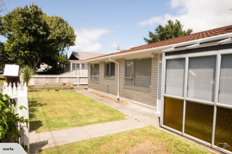 Photo of property in 36 Ballance Street, Lower Vogeltown, New Plymouth, 4310