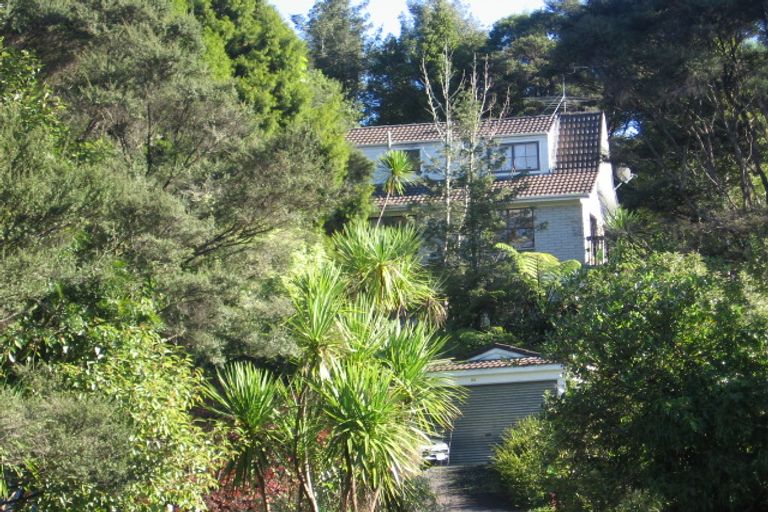 Photo of property in 33 Wirihana Road, Titirangi, Auckland, 0604