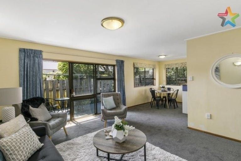 Photo of property in 131a Waterloo Road, Hutt Central, Lower Hutt, 5010