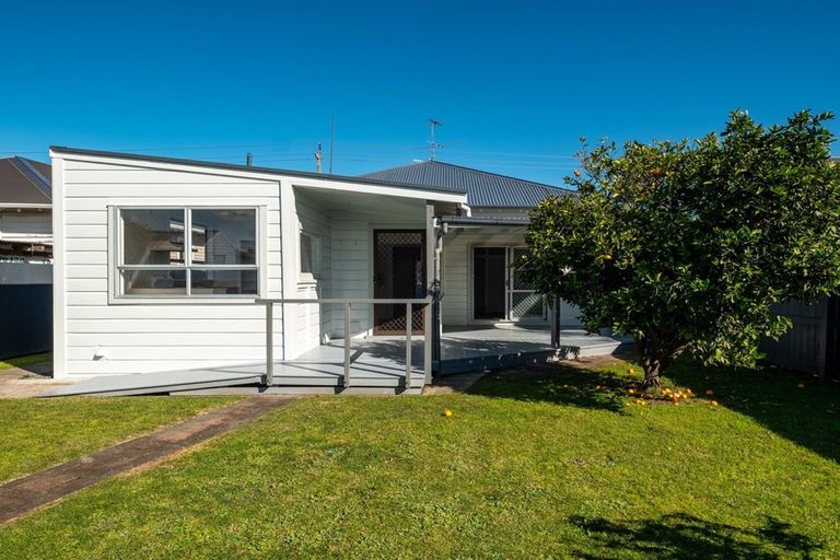 Photo of property in 247 Kahutia Street, Gisborne, 4010