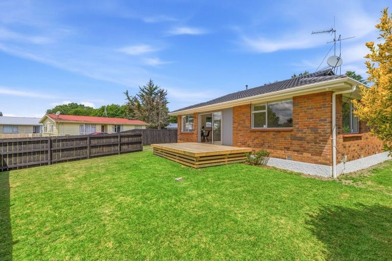Photo of property in 53 Oakfield Crescent, Pukete, Hamilton, 3200