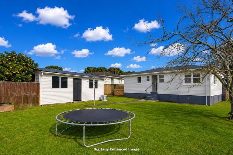 Photo of property in 58 Addington Avenue, Manurewa, Auckland, 2102