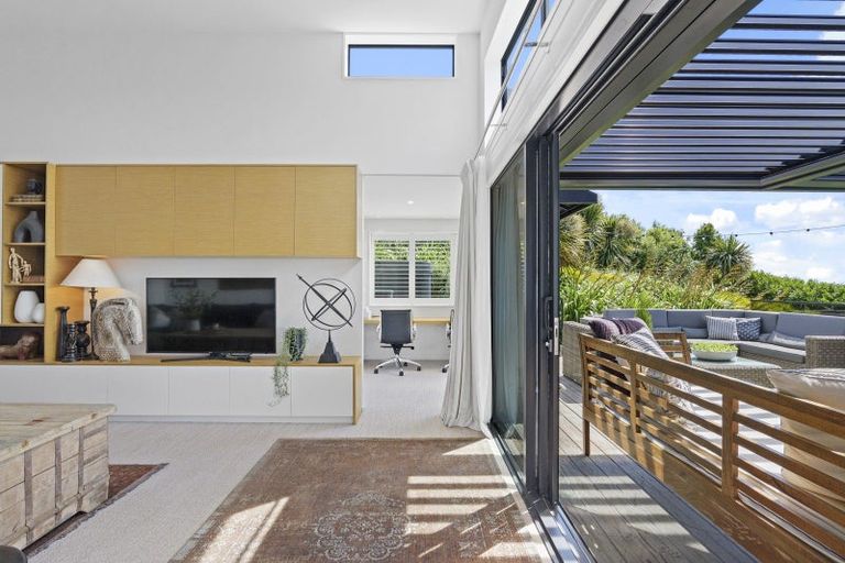 Photo of property in 330 Worsleys Road, Westmorland, Christchurch, 8025