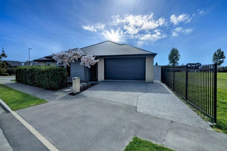 Photo of property in 2 Hurutini Way, Halswell, Christchurch, 8025