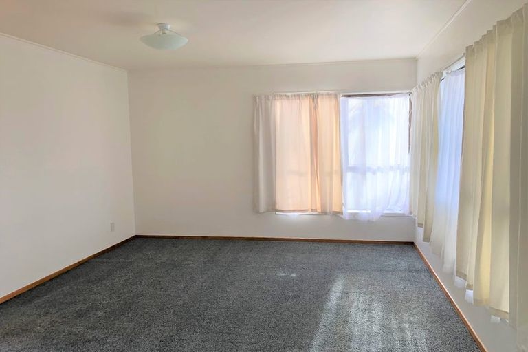 Photo of property in 34 Oliver Road, Eastern Beach, Auckland, 2012