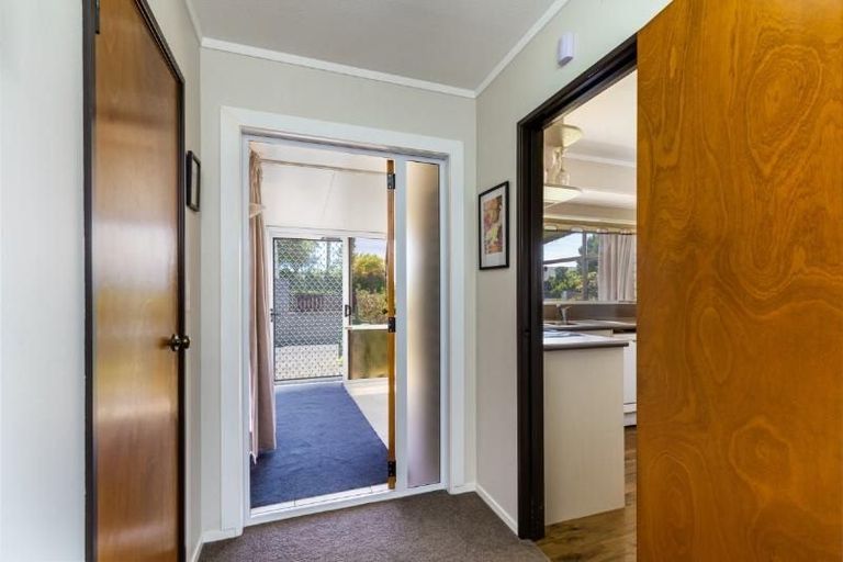 Photo of property in 96 Acacia Bay Road, Nukuhau, Taupo, 3330