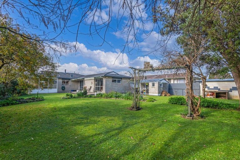 Photo of property in 43 Normanby Street, Woodville, 4920