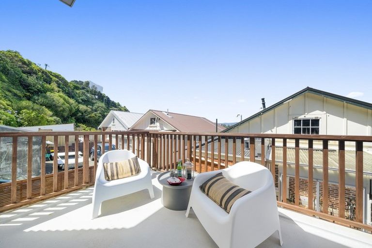 Photo of property in 528a Evans Bay Parade, Hataitai, Wellington, 6021