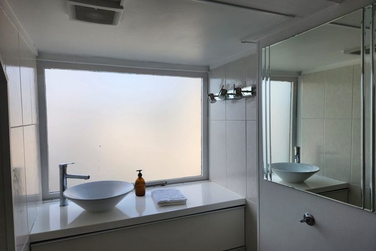 Photo of property in 12/12 Shrewsbury Street, Merivale, Christchurch, 8014