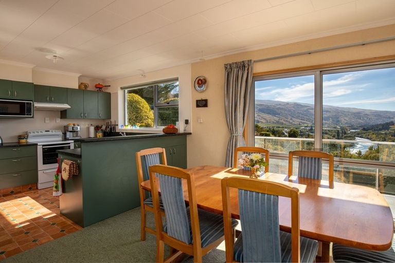 Photo of property in 16 Edinburgh Street, Roxburgh, 9500