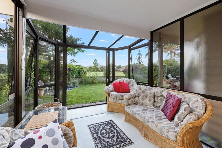 Photo of property in 42 Maygrove Drive, Orewa, 0931