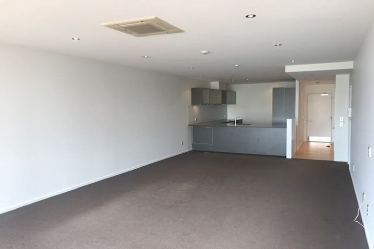 Photo of property in 202/7 Humber Street, Pandora, Napier, 4110