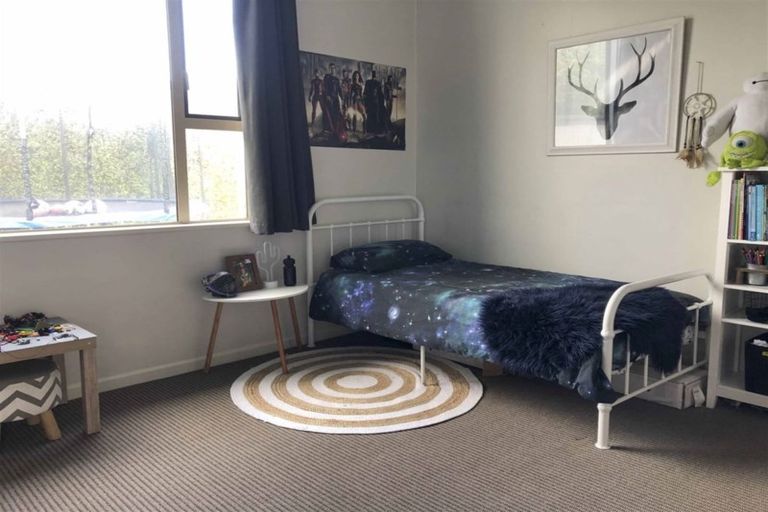 Photo of property in 1 Collingwood Street, Strathern, Invercargill, 9812