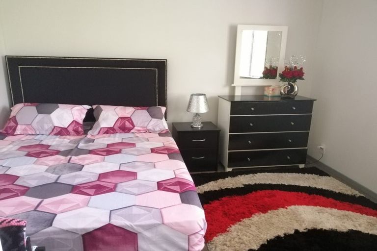 Photo of property in 40/42 Holly Street, Avondale, Auckland, 1026