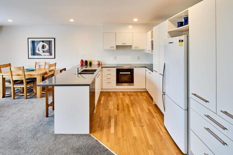 Photo of property in 215b Pembroke Road, Wilton, Wellington, 6012