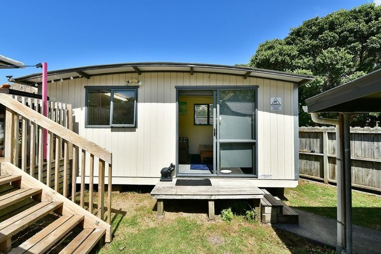 Photo of property in 885 Whangaparaoa Road, Manly, Whangaparaoa, 0930