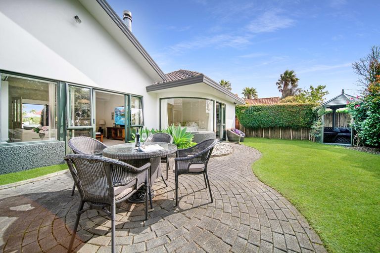 Photo of property in 26 Windsong Court, Northpark, Auckland, 2013