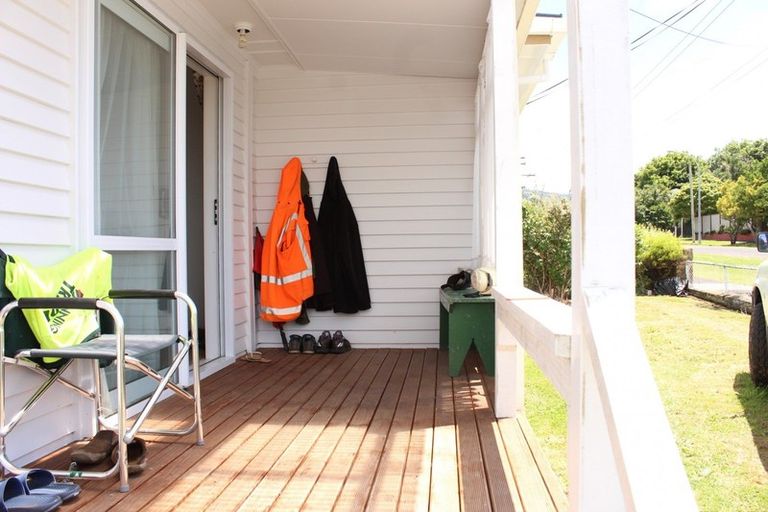 Photo of property in 16 Montrose Road, Waihi, 3610