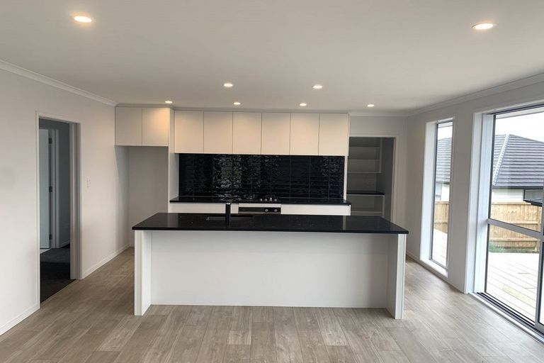 Photo of property in 6 Magnum Drive, Kumeu, 0810