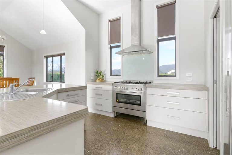 Photo of property in 15 Malbec Place, Rototuna, Hamilton, 3210