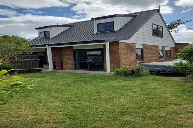 Photo of property in 6 Ngamotu Place, Mount Maunganui, 3116