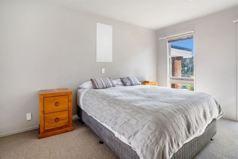 Photo of property in 25 Clovelly Road, Bucklands Beach, Auckland, 2012