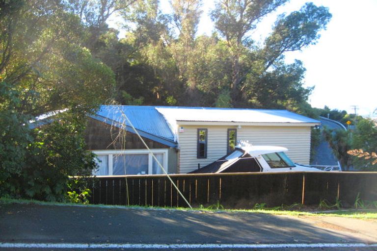 Photo of property in 2 Zephyr Terrace, Governors Bay, Lyttelton, 8971