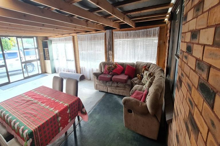 Photo of property in 72 Valentine Street, Papakura, 2110