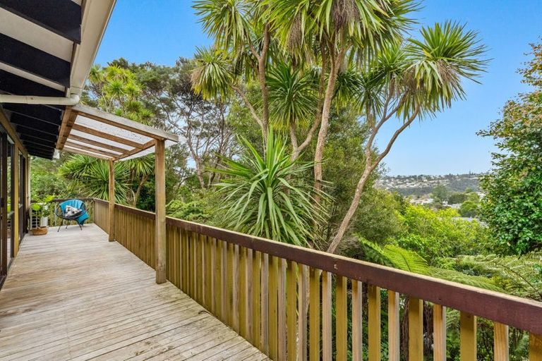 Photo of property in 2/19 Seaview Road, Glenfield, Auckland, 0629