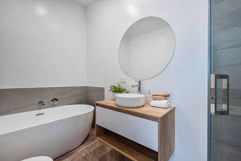 Photo of property in 11/8 Bennett Road, Pakuranga, Auckland, 2010