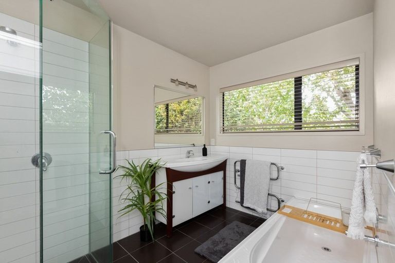 Photo of property in 41a Taradale Road, Marewa, Napier, 4110