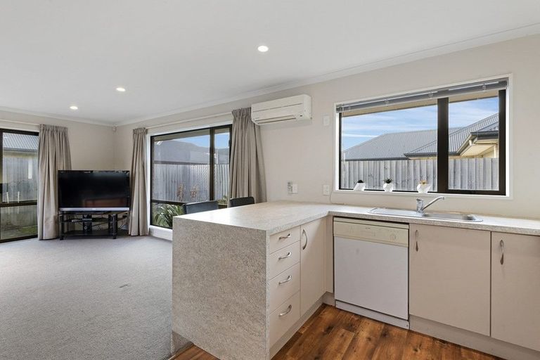 Photo of property in 8a Othello Drive, Rolleston, 7614